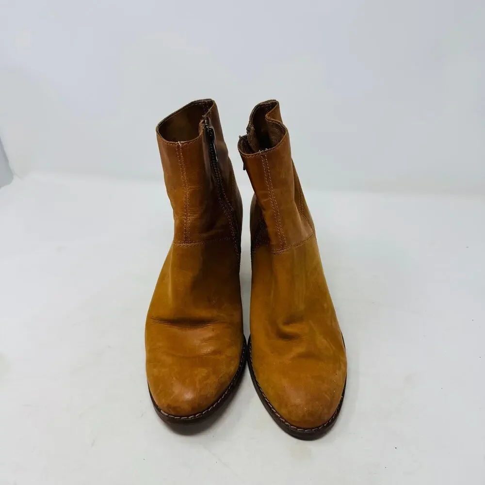 Frye Cara Short Ankle Boots Tan Leather Stacked Heel Western Style Size‎ 7M